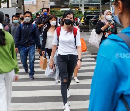 Cek Fakta: Kemenkes Wajibkan Pakai Masker Lagi Karena Kasus wabah wabah Covid-19 Melonjak, Benarkah?