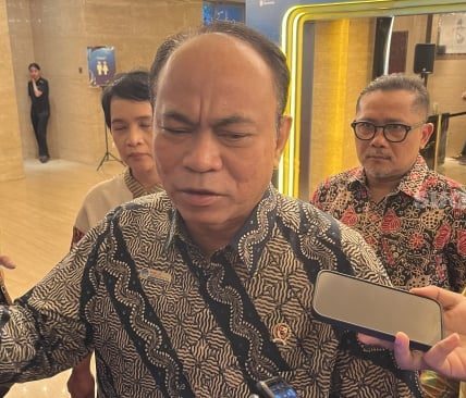 Pengaruh Positif-Negatif Teknologi Kecerdasan Buatan pada pada Planet Area Kesejahteraan
